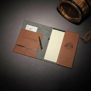 Portefeuille en cuir PU gravé au laser écologique, vente en gros, carnet ligné personnalisé, porte-documents en similicuir avec emplacements pour cartes de crédit et porte-stylo - Product Image 1