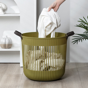 Cesto para la ropa redondo grande de plástico con asas para almacenamiento de ropa en el baño - Product Image 3