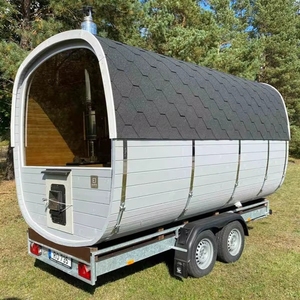 Sauna en bois monté sur remorque avec verrière panoramique, toit en tuiles vertes en bois naturel résistant aux intempéries pour le glamping - Product Image 3