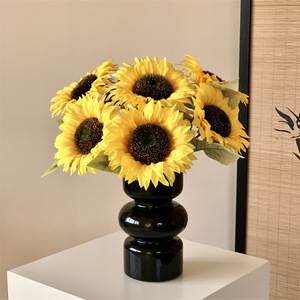 Qingyu Chronicle – Bouquet de fleurs artificielles en soie, tournesols en vase, pour décoration de mariage, maison et extérieur - Product Image 1