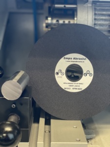 Disques abrasifs en résine de 180 mm x 1,5 mm pour la découpe de métaux non ferreux, titane, fabrication italienne, professionnels - Product Image 3