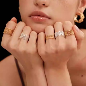 Großhandel Mode Einfache Ringe für Frauen Verschiedene Spitzens tile Trendy Gold & Silber gepflanzter Schmuck - Product Image 3