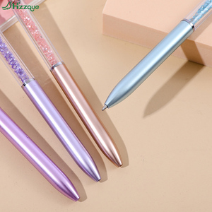 Penna a Sfera Promozionale con Inchiostro Nero, per Ufficio e Scuola, Regalo di Cancelleria, con Punta in Cristallo e Diamante, Corpo in Metallo e Plastica - Product Image 4