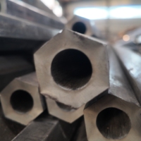 Tubo de Acero Hexagonal API y ASTM A519 para Ejes de Transmisión en Campos Petroleros y Maquinaria Agrícola