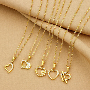 Collares con Colgante de Corazón de Acero Inoxidable con Baño de Oro PVD de 18K para Mujer |   Cadena de Joyería con Dijes de Circonia Cúbica | Impermeable e Hipoalergénico - Product Image 2