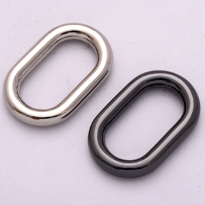 Großhandel Umweltfreundlicher Zinklegierung Split-<span class=keywords><strong>Button</strong></span> Ovalring Anpassbare Farbe und Größe für Gepäckzubehör - Product Image 1