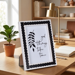 Cadre <span class=keywords><strong>photo</strong></span> <span class=keywords><strong>noir</strong></span> <span class=keywords><strong>et</strong></span> <span class=keywords><strong>blanc</strong></span> d'ornements de décoration de maison créative moderne avec matériau MDF - Product Image 1