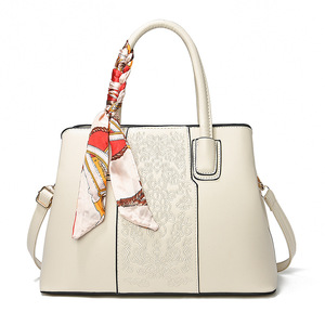 Bolsos cruzados de cuero de última moda, hermosos y modernos bolsos de cuero PU para mujer, bolsos y carteras de lujo para mujer - Product Image 5