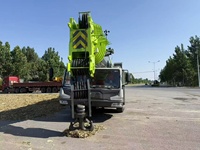 Zoomlion usado 260 Ton ZAT2600V7 Grúa todo terreno con motor Precio