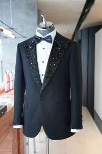 Trajes ajustados de 3 piezas de negocios personalizados, vestido de boda para novio, fiesta, <span class=keywords><strong>ceremonia</strong></span>, esmoquin puro, chaqueta negra hecha a mano - Product Image 6