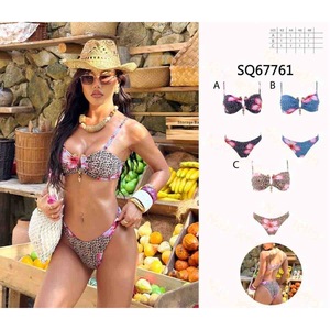 Set bikini taglie forti con stampa floreale, top push-up e slip a vita alta SQ67761, costume da bagno da donna, taglie 42 44 46 48 - Product Image 1