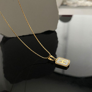 Collar con Colgante en Forma de H, Chapado en Oro de 18K, con Letras Cuadradas, Collar de Regalo para Mujer - Product Image 2