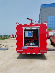 Dongfeng 4x2 8cbm camions de pompiers japonais d'<span class=keywords><strong>occasion</strong></span> camions de pompiers izuzu camion de pompiers avec pompe à mousse à canon à eau pulvérisée - Product Image 5