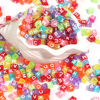 Perles carrées transparentes de 6 mm en acrylique, lettres anglaises, 100 pièces/sac, couleurs en stock, pour la fabrication de bijoux DIY