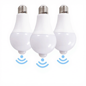 <span class=keywords><strong>Ampoule</strong></span> LED avec détecteur <span class=keywords><strong>de</strong></span> <span class=keywords><strong>mouvement</strong></span> PIR E27, <span class=keywords><strong>ampoule</strong></span> <span class=keywords><strong>de</strong></span> sécurité automatique du crépuscule à l'aube pour intérieur, extérieur, garage, véranda, porte d'entrée - Product Image 5