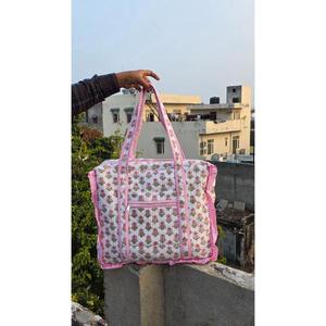 Bolsa de lona acolchada de algodón hecha a mano con diseño clásico de estampado en bloques, elegante, duradera y espaciosa, para mujer. - Product Image 4