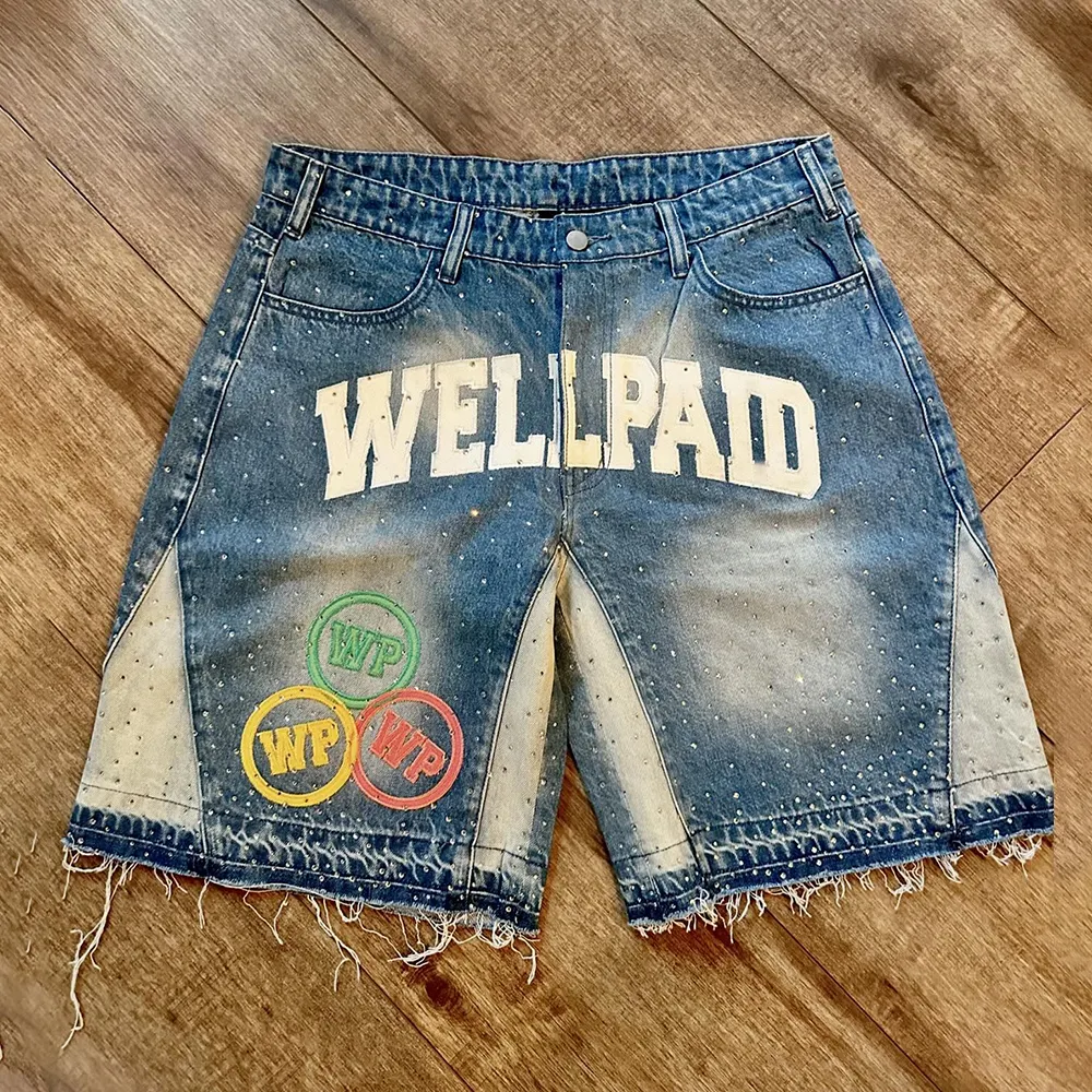 Pantalones cortos de mezclilla para hombre, jeans acampanados con parche de bordado desgastado con diamantes de imitación de cristal, holgados, vintage, personalizados