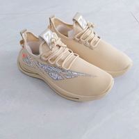 Chaussures pour hommes, légères, décontractées, nouvelles chaussures de course d'été, baskets respirantes pour hommes