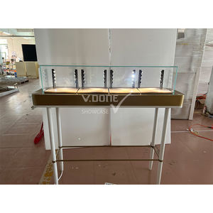 ตู้โชว์เครื่องประดับแก้วสุดหรูทันสมัยตู้โชว์สีทองสุดอินเทรนด์ดีไซน์แบบล็อกได้สำหรับรูปแบบโชว์รูมอินเทรนด์ - Product Image 1