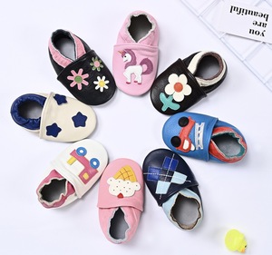 Chaussons personnalisés avec logo pour bébés filles et garçons, adorables animaux de dessin animé, premières chaussures mocassins pour tout-petits - Product Image 2