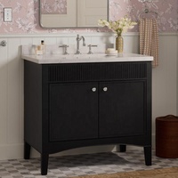 Meuble-lavabo autoportant à façade cannelée avec double porte de rangement, vasque en céramique, finitions personnalisées, armoire de salle de bain de luxe rétro