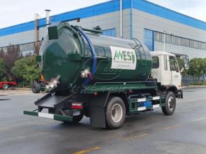 Classic Dongfeng sewage suction truck for export, left-hand drive, <b>12</b> cubic meter sewage tank - Product Image 4