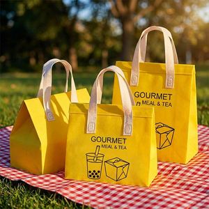 Sac isotherme pour la restauration, personnalisé avec logo, recyclable, en non-tissé, avec film aluminium rembourré, pour aliments et boissons - Product Image 1