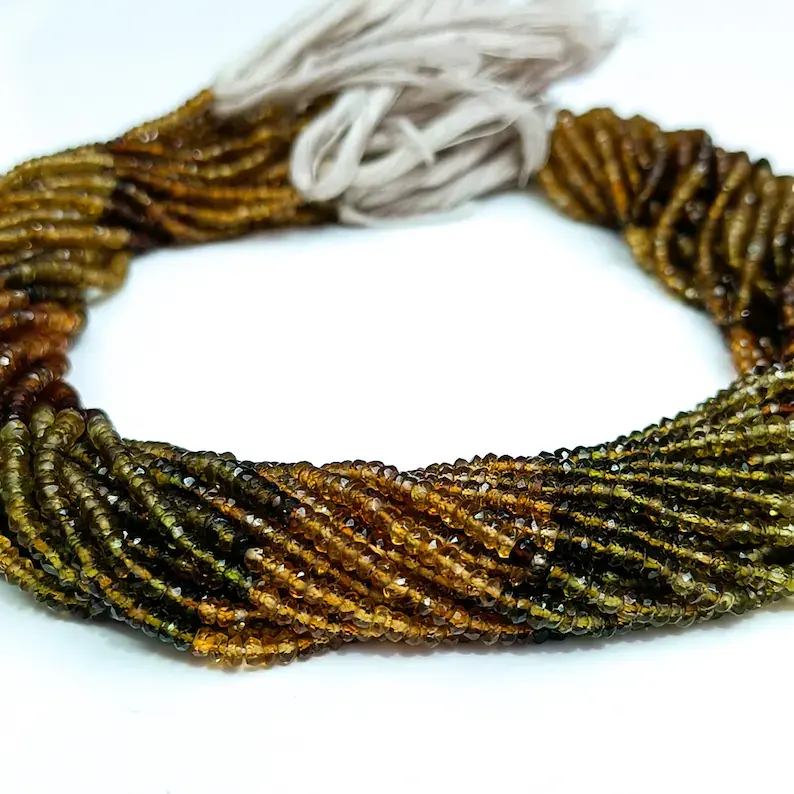 สีน้ำตาล