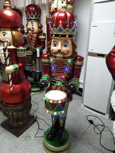 Navidad Résine Artisanat Ornements Grand LED Musical Santa Sleigh Batteur <span class=keywords><strong>Soldat</strong></span> Lumineux 6ft Noël <span class=keywords><strong>Casse</strong></span>-<span class=keywords><strong>Noisette</strong></span> avec Musique - Product Image 4