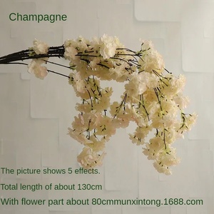 Decorazione Moderna Sospesa con Fiori di Ciliegio e Pesco in Seta per Matrimoni, Natale, Feste Nuziali, Decorazione da Soffitto, 4 Rami Lunghi - Product Image 2