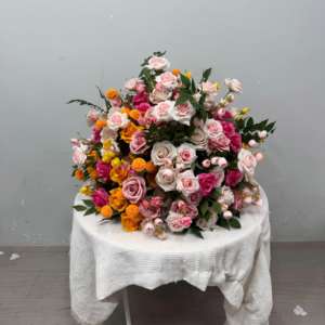 M-FB237 Centro de mesa de bolas de flores rosas al por mayor, centro de mesa de rosas de seda, bola de flores de 70 cm para decoración de bodas - Product Image 1