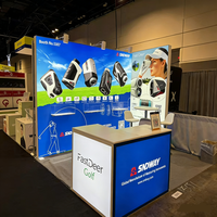 Stand d'exposition modulaire avec caissons lumineux en tissu SEG, présentoir personnalisé rétroéclairé pour salons professionnels, événements et promotion de marque