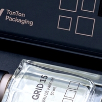 Boîte à parfum rigide de style livre noir magnétique haut de gamme personnalisée avec doublure en éponge réutilisable, insert ajusté écologique pour présentation