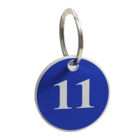 Porte-clés avec logo personnalisé Forme Souvenirs Porte-clés de voiture cylindrique Matériau étanche Vente en gros Logo de voiture réutilisable Keycha