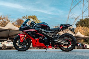 Scooter/Moto chinoise en gros avec moteur 5000W pour adultes – Vente en gros de motos - Product Image 4