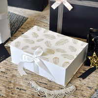 Boîtes cadeaux de luxe personnalisées en carton en forme de livre pour bijoux, montres, lunettes, avec impression UV, ruban, couvercle à rabat et nœud, emballage pliable