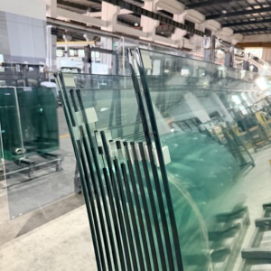 Vidrio templado curvado a medida de fábrica con pulido de bordes, antiexplosión, a prueba de partículas, para fachadas de edificios - Product Image 1