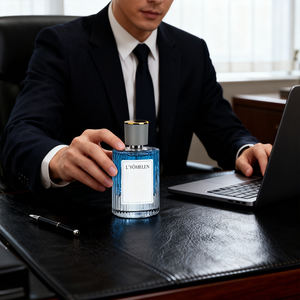 Perfume Fresco y Duradero con Aroma Floral de Jazmín y Almizcle para Caballero - Product Image 3