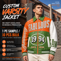 Blouson universitaire personnalisé pour homme en peau d'agneau, avec lettres en strass, patch monogramme clouté, blocs de couleurs tricolores et appliqué, style streetwear