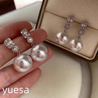 Boucles d'oreilles pendantes géométriques en argent sterling avec perle d'eau douce de 14 mm et diamant simulé, certifiées par un tiers, de luxe pour femme