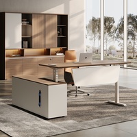 Bureau de direction électrique réglable en hauteur, table moderne intelligente assis-debout pour PDG avec double moteur et préréglages de mémoire pour le bureau