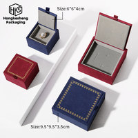 Boîte à bijoux vintage de luxe estampillée or, boîte de rangement pour boucles d'oreilles, coffret cadeau personnalisable pour les fêtes