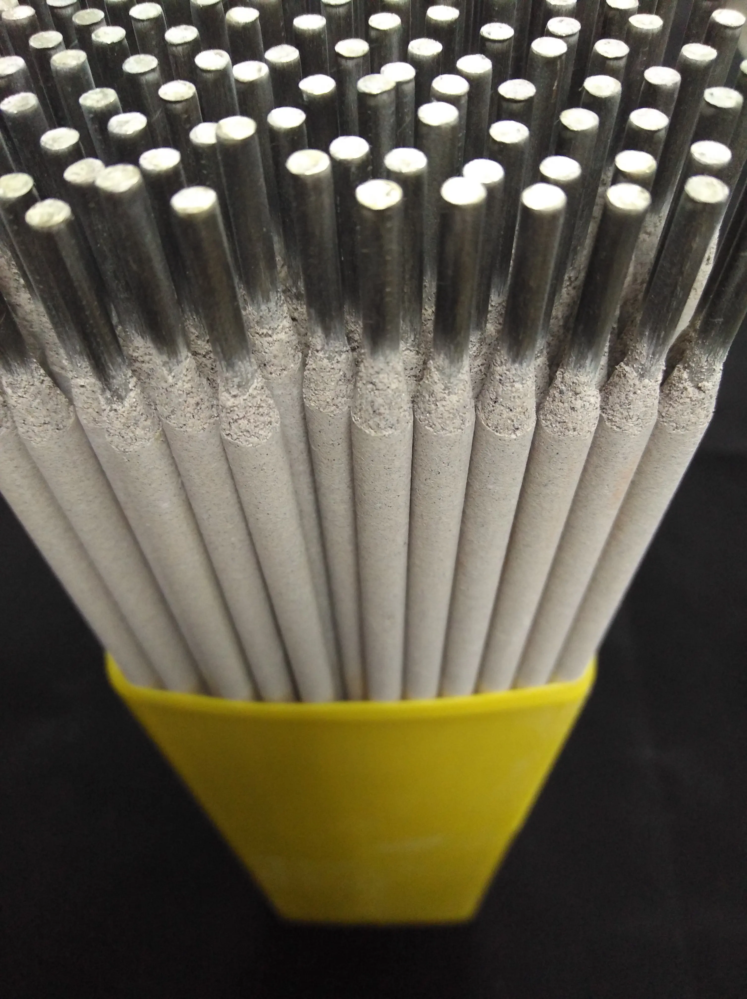 China High Quality 2.5mm 3.2mm 4.0mm 5.0mm Welding Electrodes Stick E6011 Welding Rods For Alloy Steel