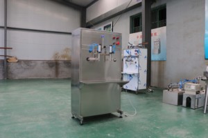 Factory Small Semi-Automatic High-Accuracy Stainless Steel <b>Filling</b> <b>Machine</b> for Cooking Oil Plastic Bottles & Barrels Low Price - Product Image 5