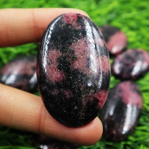 GEMAS DE LA INDIA de Calidad AAA+ Rodonita Roja Natural Cabujón Piedra Preciosa Suelta de Formas Variadas y Tamaño Libre con Juego de Colores para Fabricación de Joyas - Product Image 5