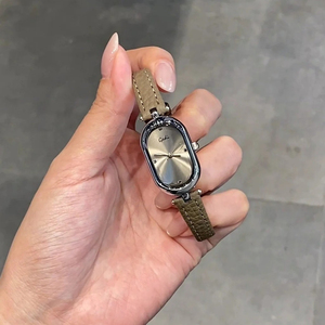 Reloj de Pulsera para Dama, Estilo Mid-Century, Color Gris Plateado, Lujo Ligero, Vintage, Moderno, Exquisito, Textura de Alta Belleza, Cuarzo - Product Image 5