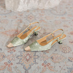 Zapatos de Tacón Alto para Oficina para Mujer y Zapatos Profesionales de Punta Puntiaguda con Tacón Medio para el Trabajo, Negocios y Ropa Formal - Product Image 1