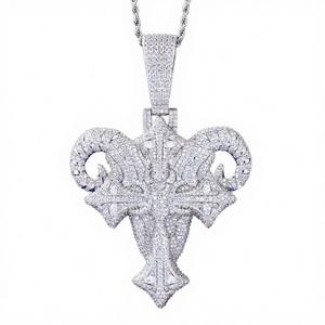 Colgante de Cabeza de Cabra con Cruz Gótica Vintage, Chapado en Oro, con Moissanita VVS, Estilo Hip Hop Urbano, Certificado GRA, Marca FY, para Hombre - Product Image 3