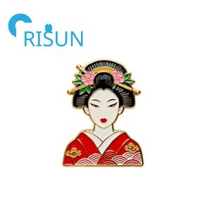 Broches en alliage de zinc en gros, style japonais, motif kimono, éventail, <span class=keywords><strong>geisha</strong></span>, broches personnalisées en métal, émail japonais, fille <span class=keywords><strong>geisha</strong></span>, broche épinglette - Product Image 2