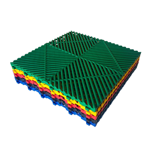 Pavimentazione per Garage Esterna Personalizzabile in PVC Polipropilene Antiscivolo Impermeabile Ecologica a Incastro Design Industriale - Product Image 4